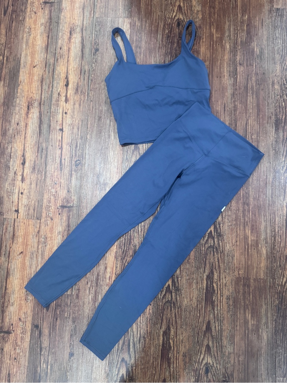 Vuori form outfit